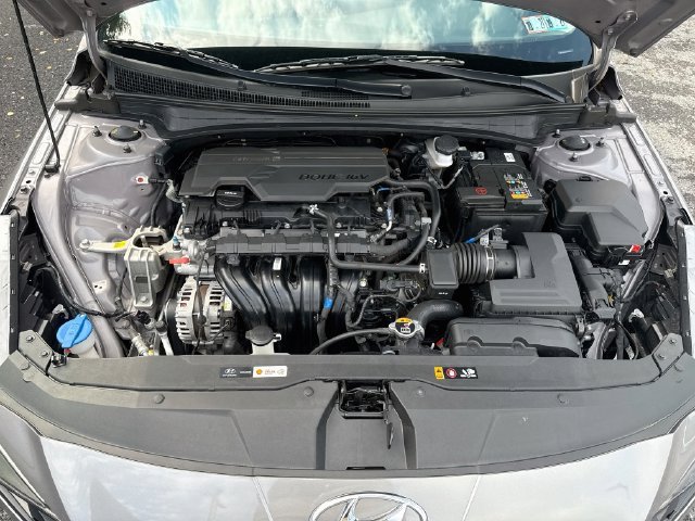 Used 2023 Hyundai Elantra SEL w/ Convenience Package FWD image 30