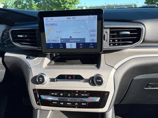 Used 2024 Ford Explorer XLT w/ Equipment Group 202A AWD/4WD image 9