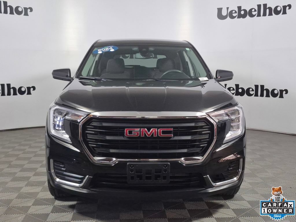 Certified 2024 GMC Terrain SLE FWD image 3