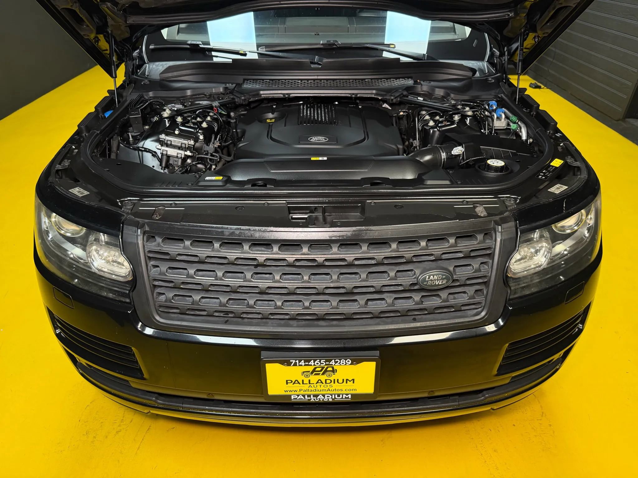 Used 2017 Land Rover Range Rover Sport Utility 4D image 52