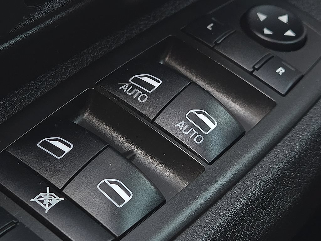 Used 2021 RAM 1500 Classic Warlock AWD/4WD image 15