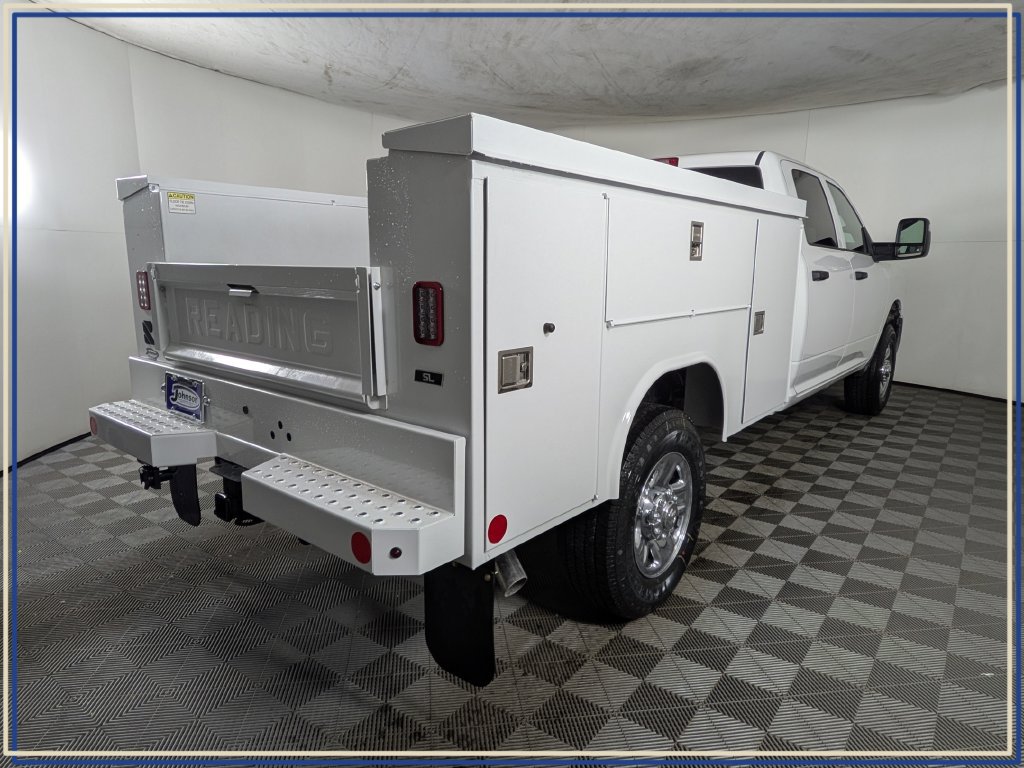 New 2026 RAM 2500 Tradesman w/ Chrome Appearance Group AWD/4WD image 7