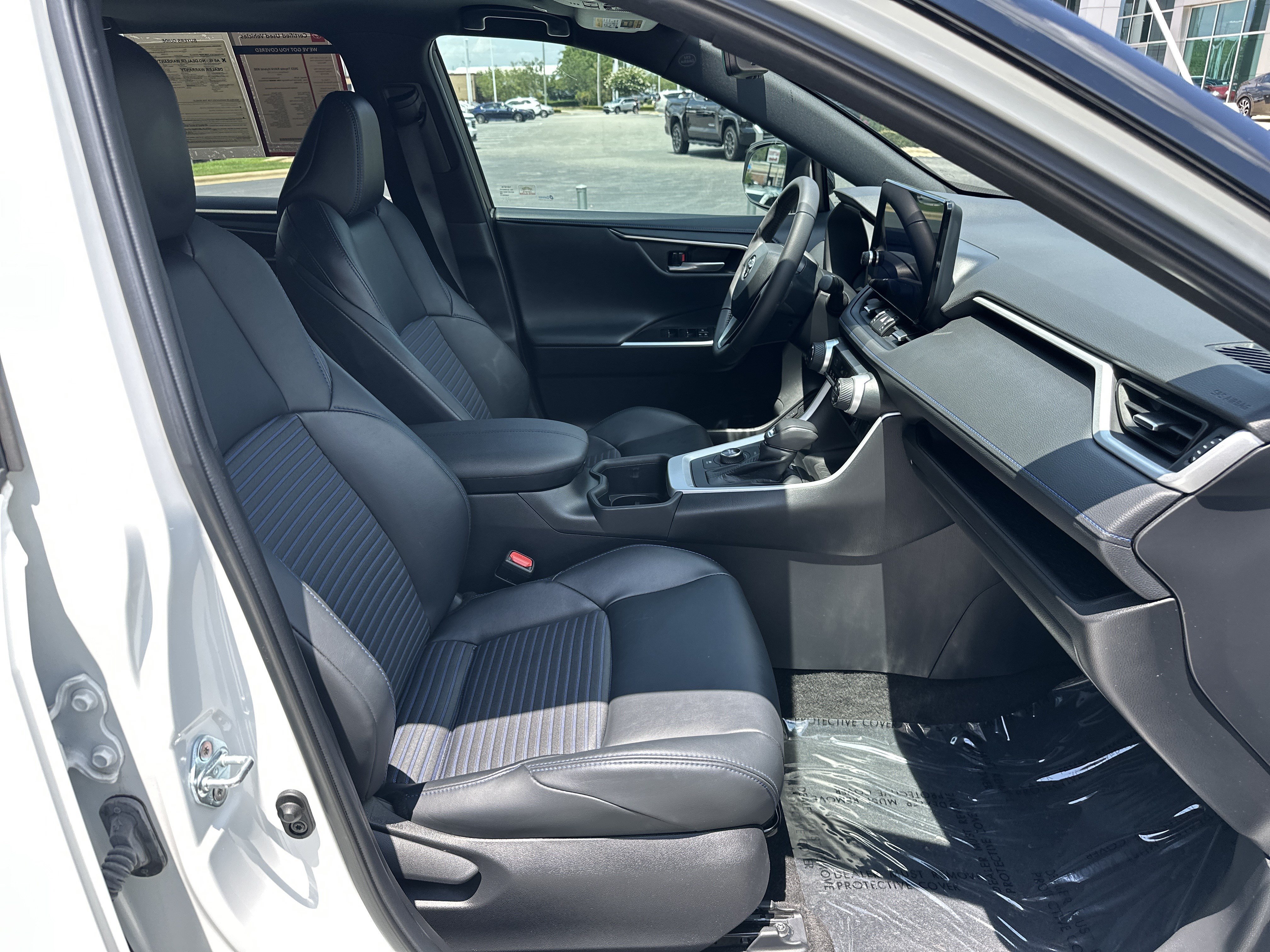 Certified 2023 Toyota RAV4 XSE AWD/4WD image 33