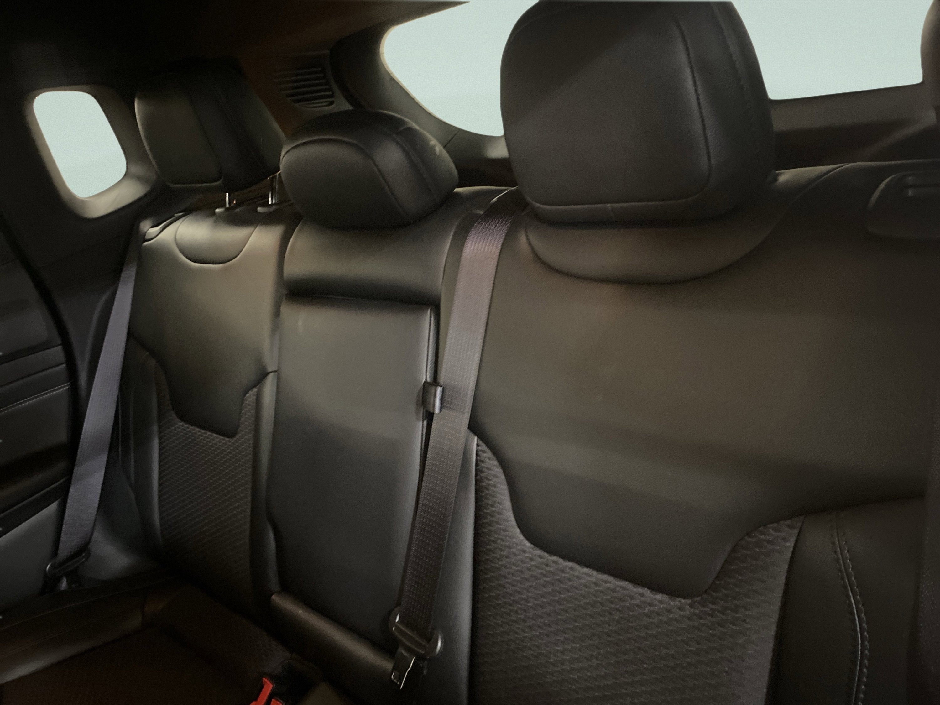 Used 2022 Jeep Compass Altitude w/ Convenience Group image 11