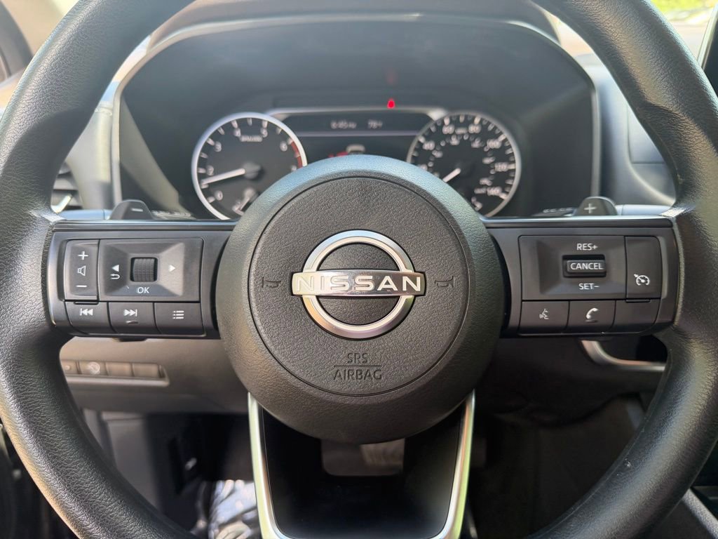 Used 2023 Nissan Rogue S image 22
