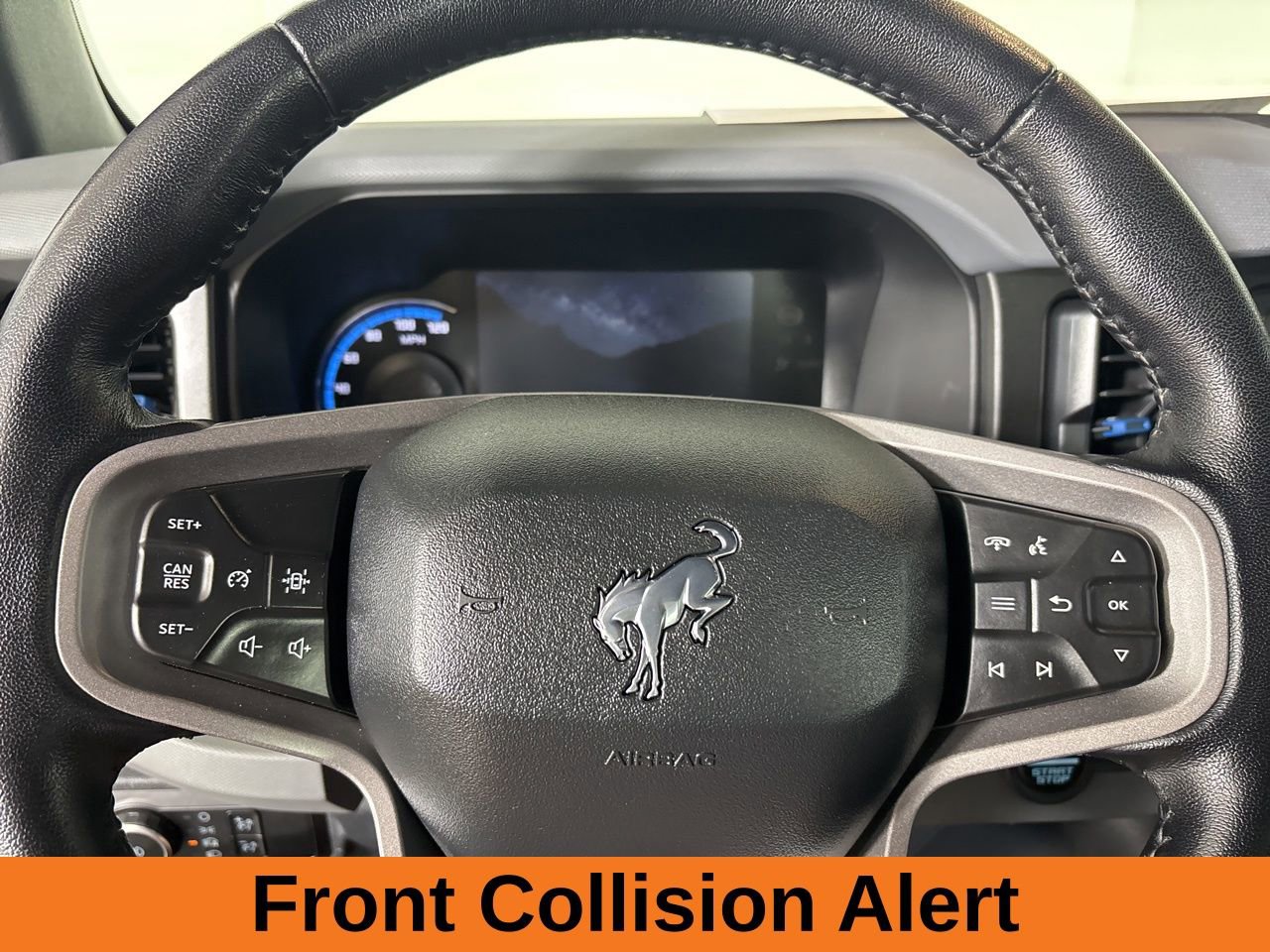 Used 2023 Ford Bronco Black Diamond image 11