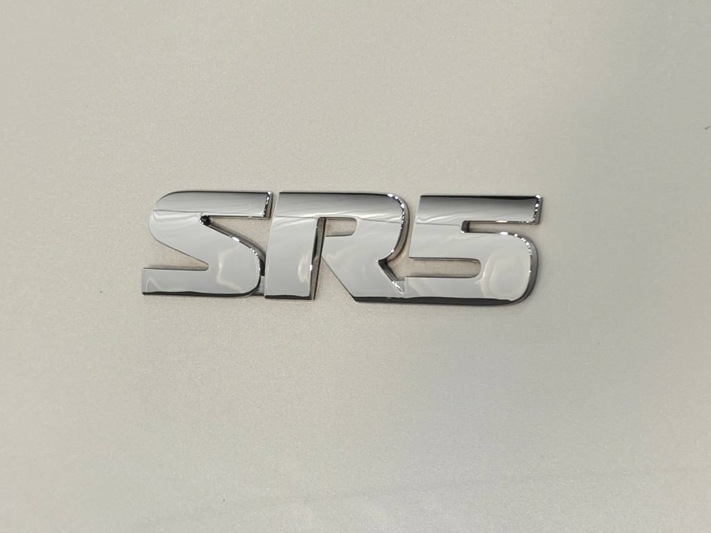 Used 2011 Toyota 4Runner SR5 w/ Premium Pkg w/Leather AWD/4WD image 31