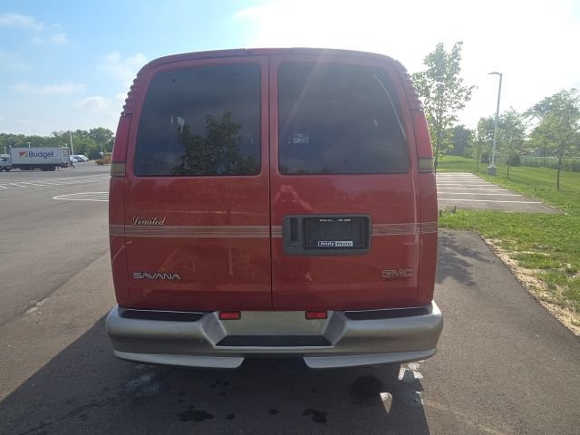 Used 2002 GMC Savana 1500 w/ SLE Marketing Option Pkg 3 RWD image 10