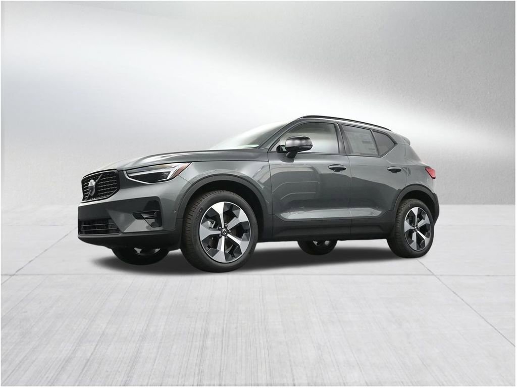 New 2026 Volvo XC40 B5 Plus w/ Protection Package Premier AWD/4WD image 21