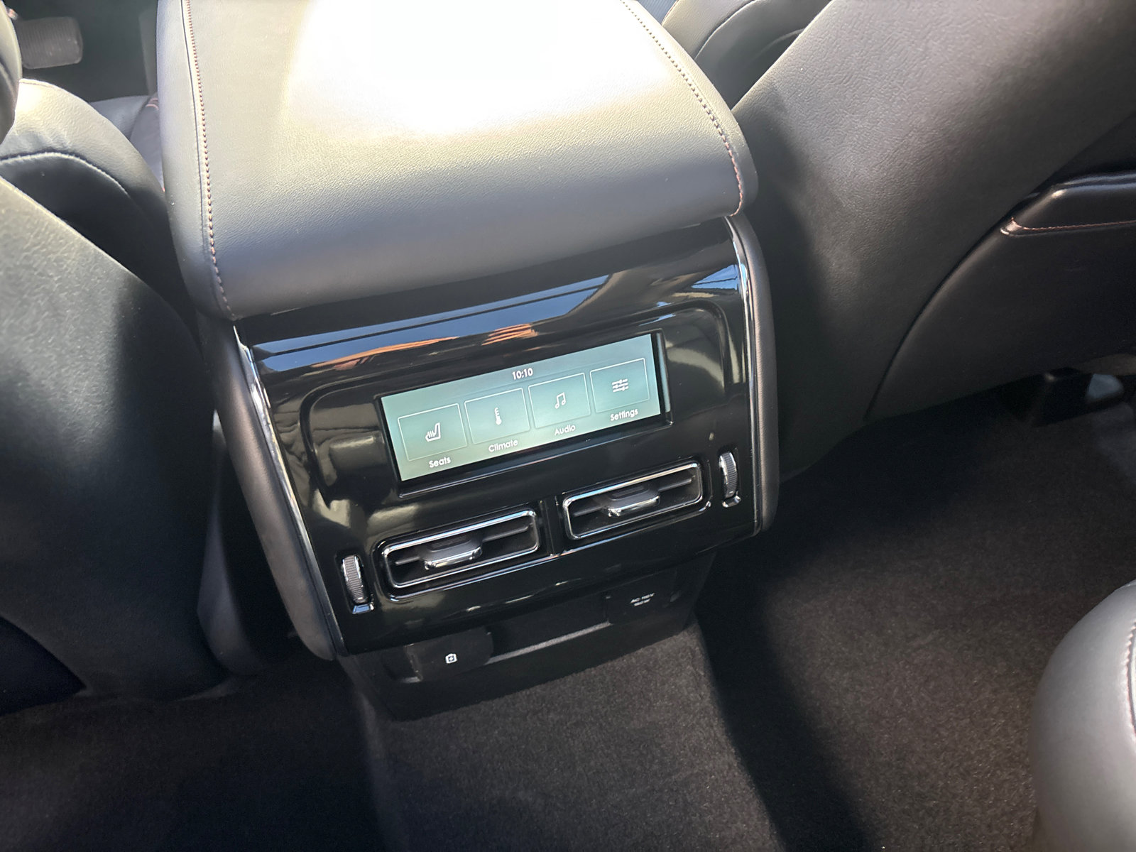 Used 2020 Lincoln Aviator Grand Touring w/ Equipment Group 302A image 32