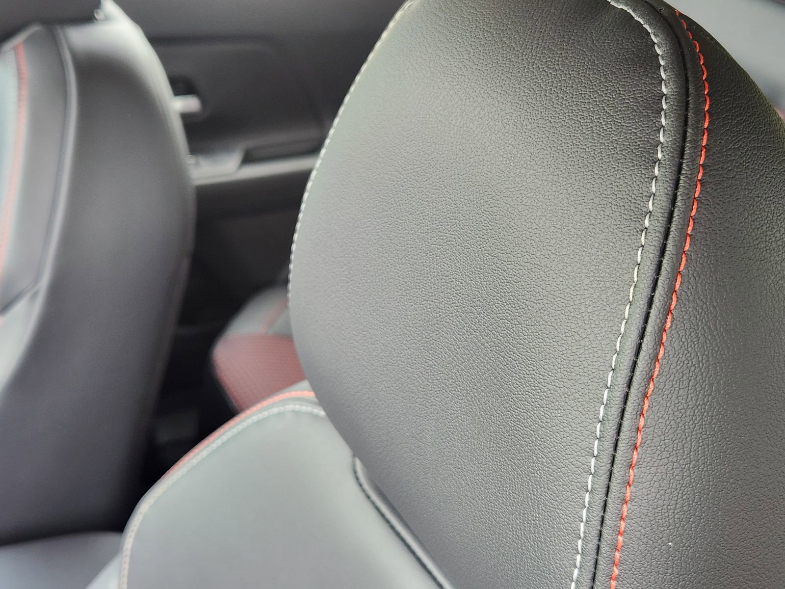 New 2026 Nissan Kicks SR FWD image 14