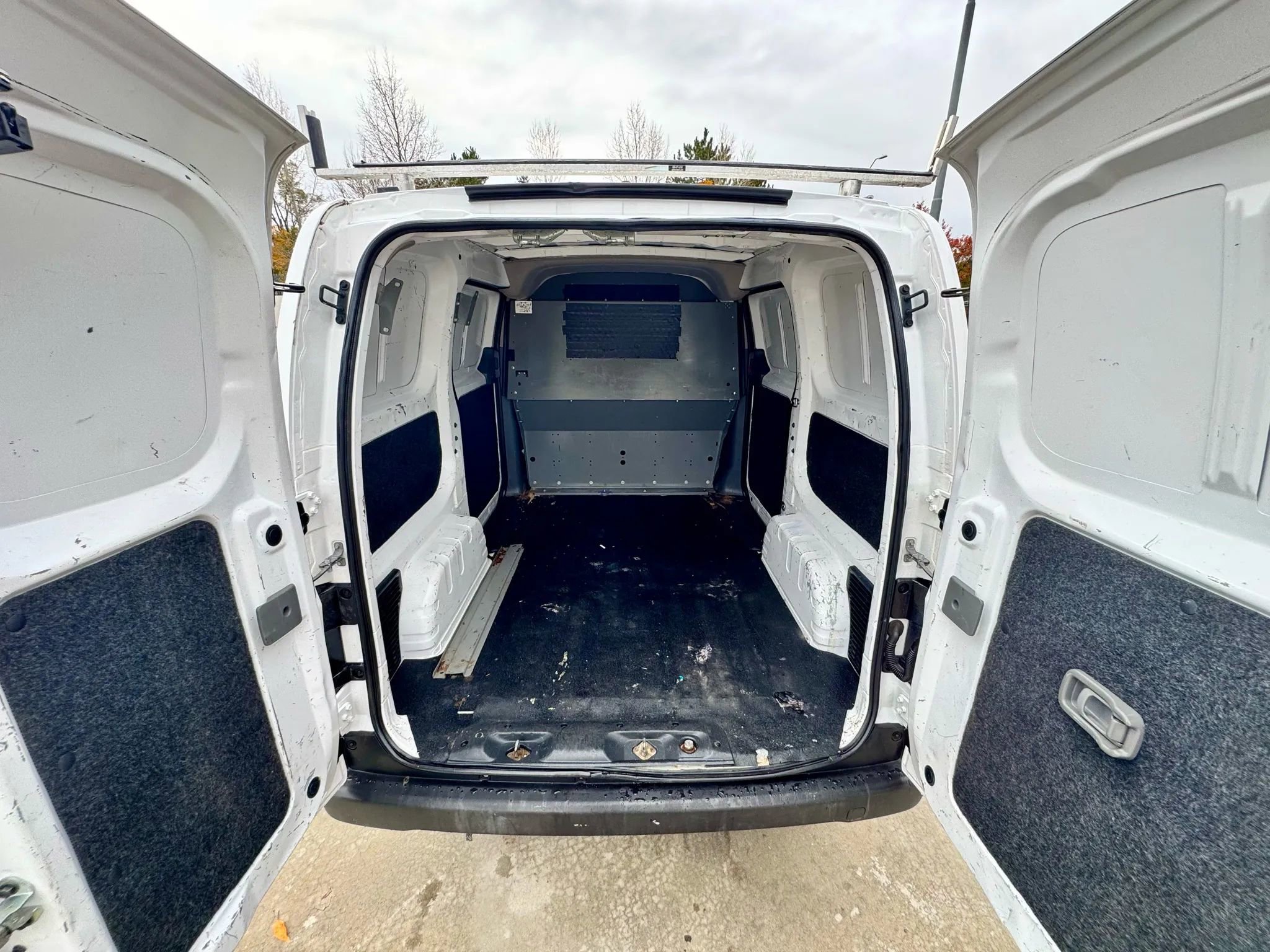 Used 2019 Nissan NV200 S FWD image 6