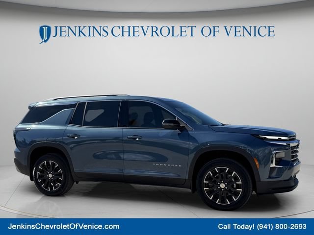 New 2026 Chevrolet Traverse LT w/ Sun and Wheel Package FWD image 2