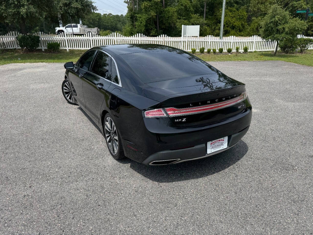 Used 2019 Lincoln MKZ Reserve AWD/4WD image 4