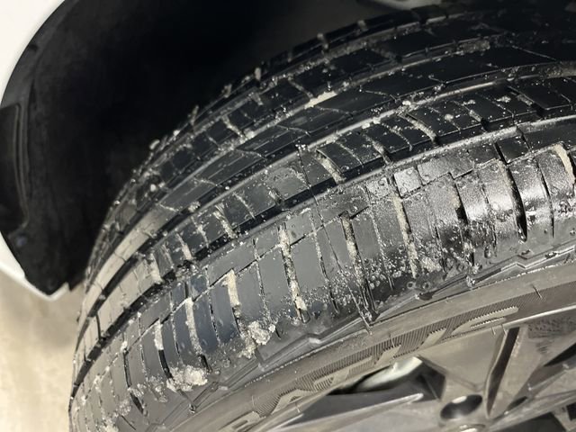 Used 2021 Hyundai Elantra Blue image 32