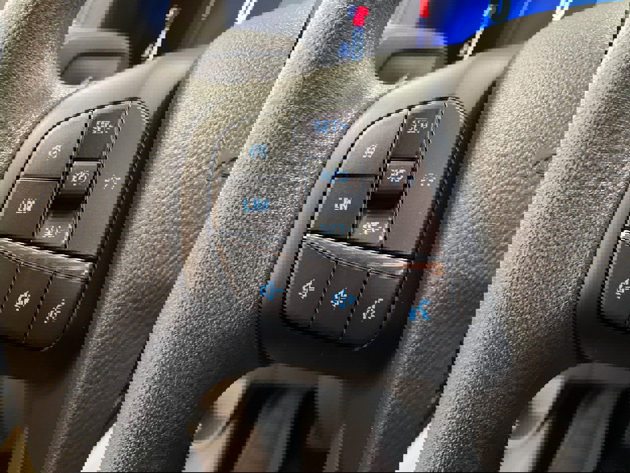 New 2026 Ford Transit 250 148 Medium Roof Extended AWD w/ Exterior Upgrade Package image 18