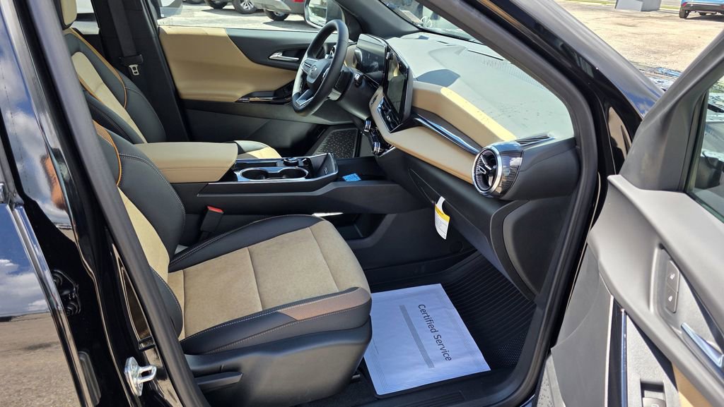 New 2026 Chevrolet Equinox ACTIV w/ LPO, Floor Liner Package image 5
