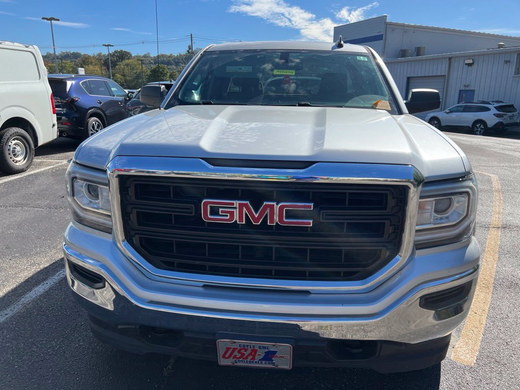 Used 2017 GMC Sierra 1500 4x4 Double Cab w/ Sierra Convenience Package image 2