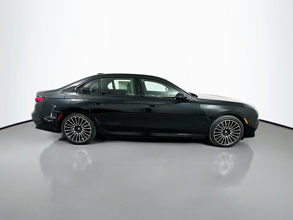 New 2026 BMW 750e xDrive AWD/4WD image 4