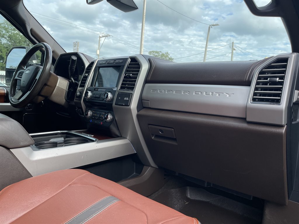 Used 2018 Ford F450 King Ranch w/ King Ranch Ultimate Package AWD/4WD image 15