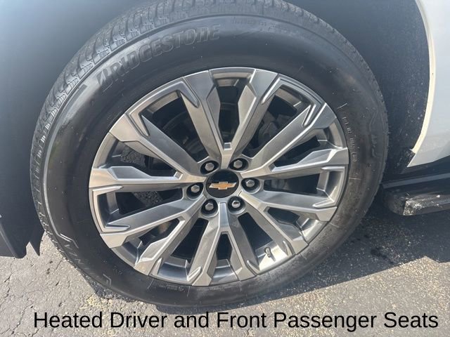 Used 2025 Chevrolet Suburban High Country image 30