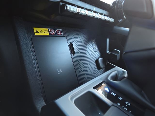 Used 2025 Toyota 4Runner Limited image 31