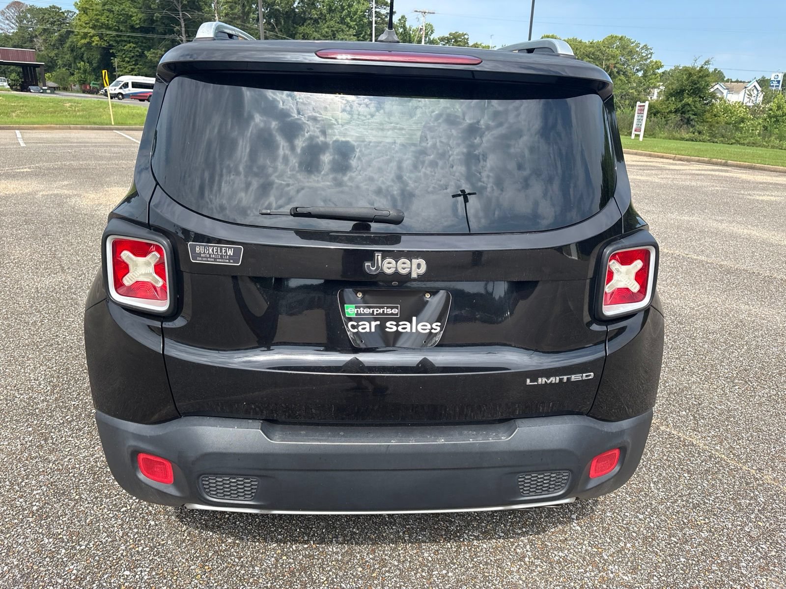 Used 2015 Jeep Renegade Limited FWD image 4