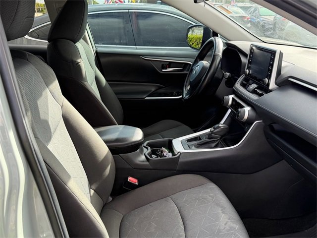 Used 2021 Toyota RAV4 XLE image 13