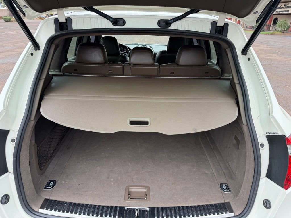 Used 2012 Porsche Cayenne Turbo image 15