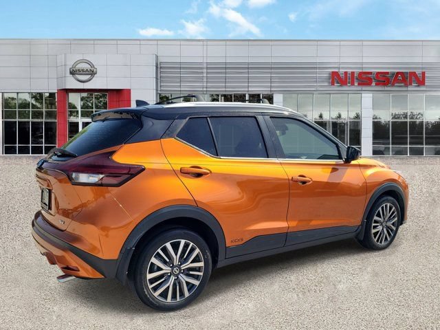Certified 2021 Nissan Kicks SV w/ Exterior Package FWD image 2