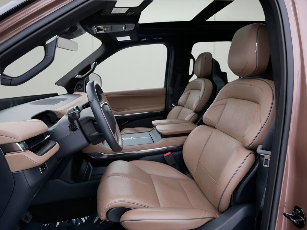 Certified 2025 Lincoln Navigator Black Label image 10