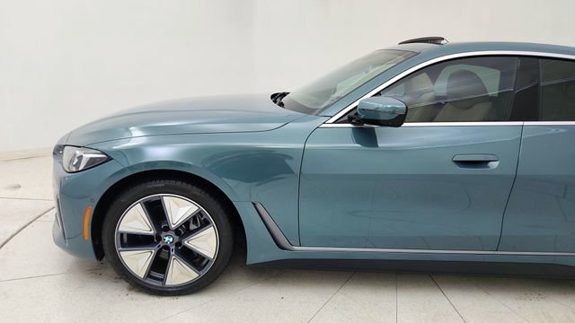 Used 2025 BMW i4 eDrive40 w/ Premium Package image 9