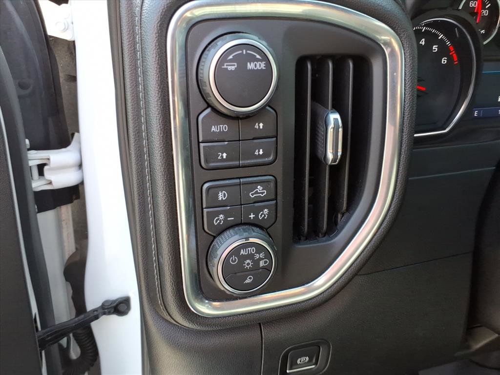Used 2020 Chevrolet Silverado 1500 LTZ w/ Safety Package AWD/4WD image 27
