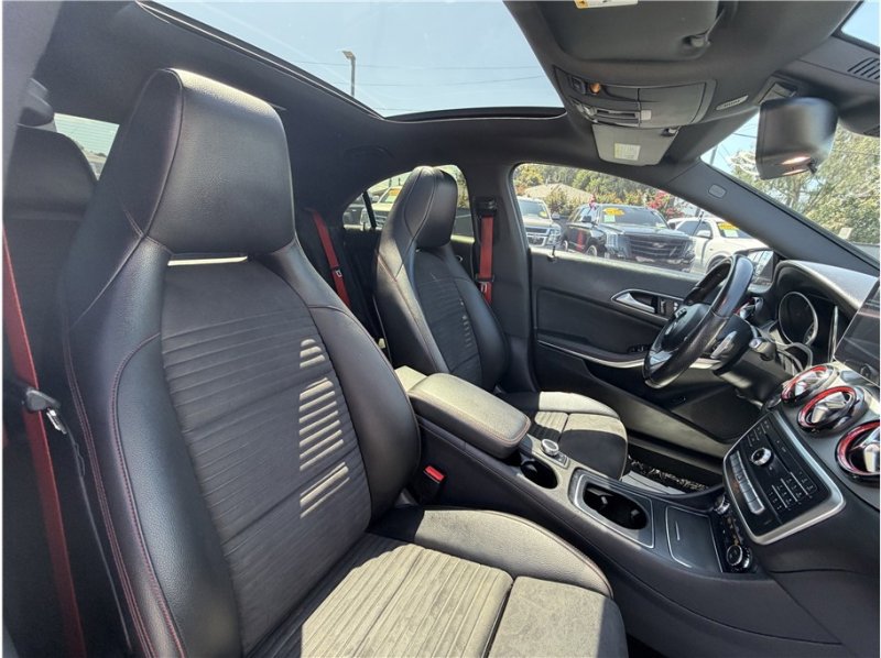 Used 2017 Mercedes-Benz CLA 250 4MATIC image 34