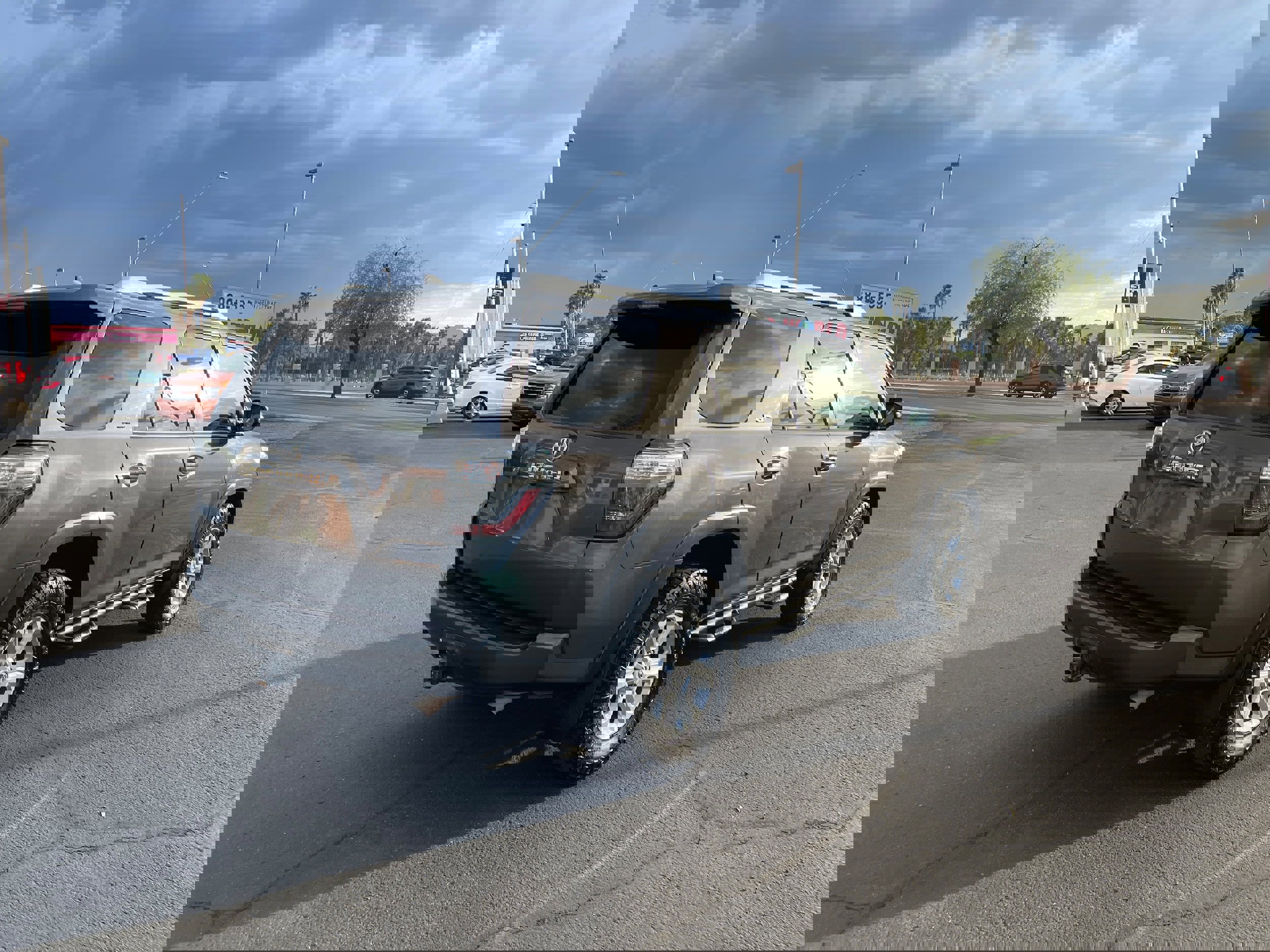 Used 2016 Toyota 4Runner SR5 Premium image 5