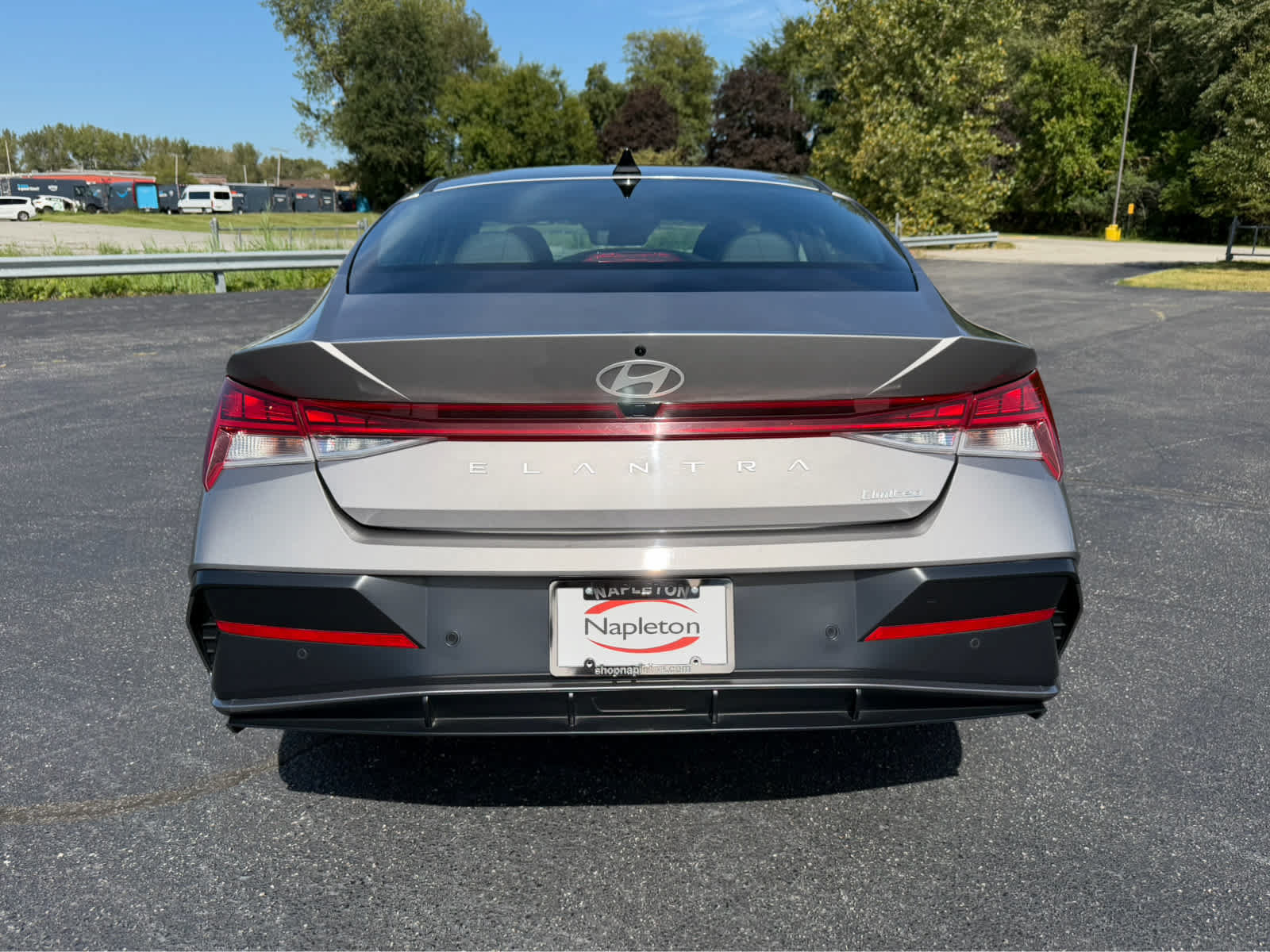 Used 2024 Hyundai Elantra Limited FWD image 6