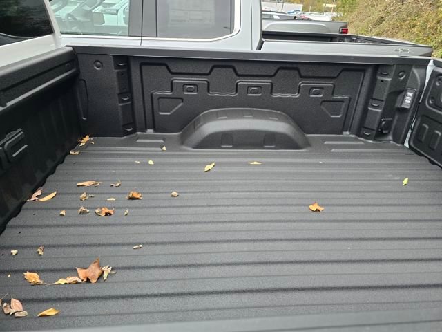 New 2026 GMC Sierra 2500 SLE w/ Preferred Package image 4