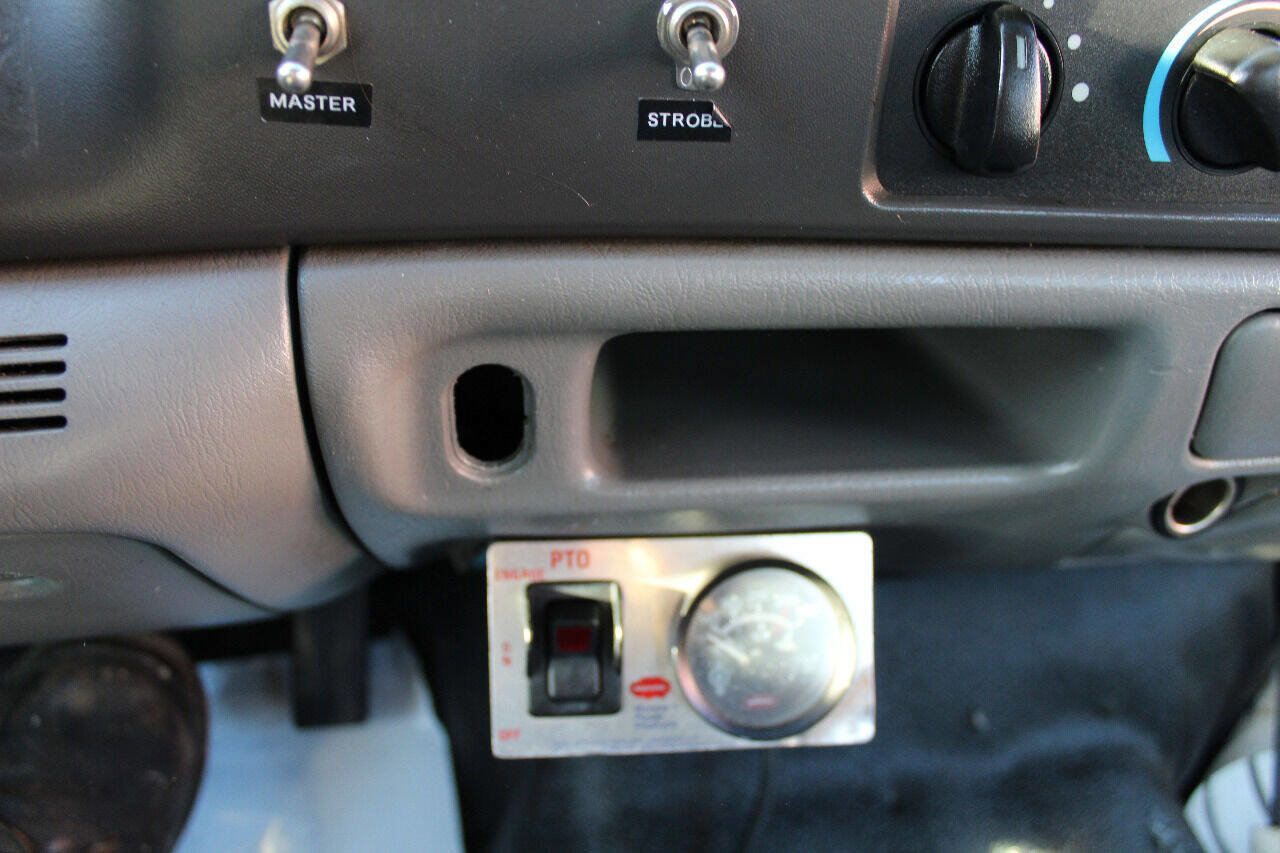 Used 2002 Ford F450 XL image 15