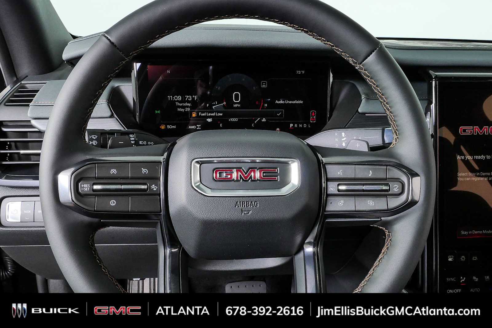 New 2026 GMC Acadia AT4 w/ Luxury Package AWD/4WD image 9