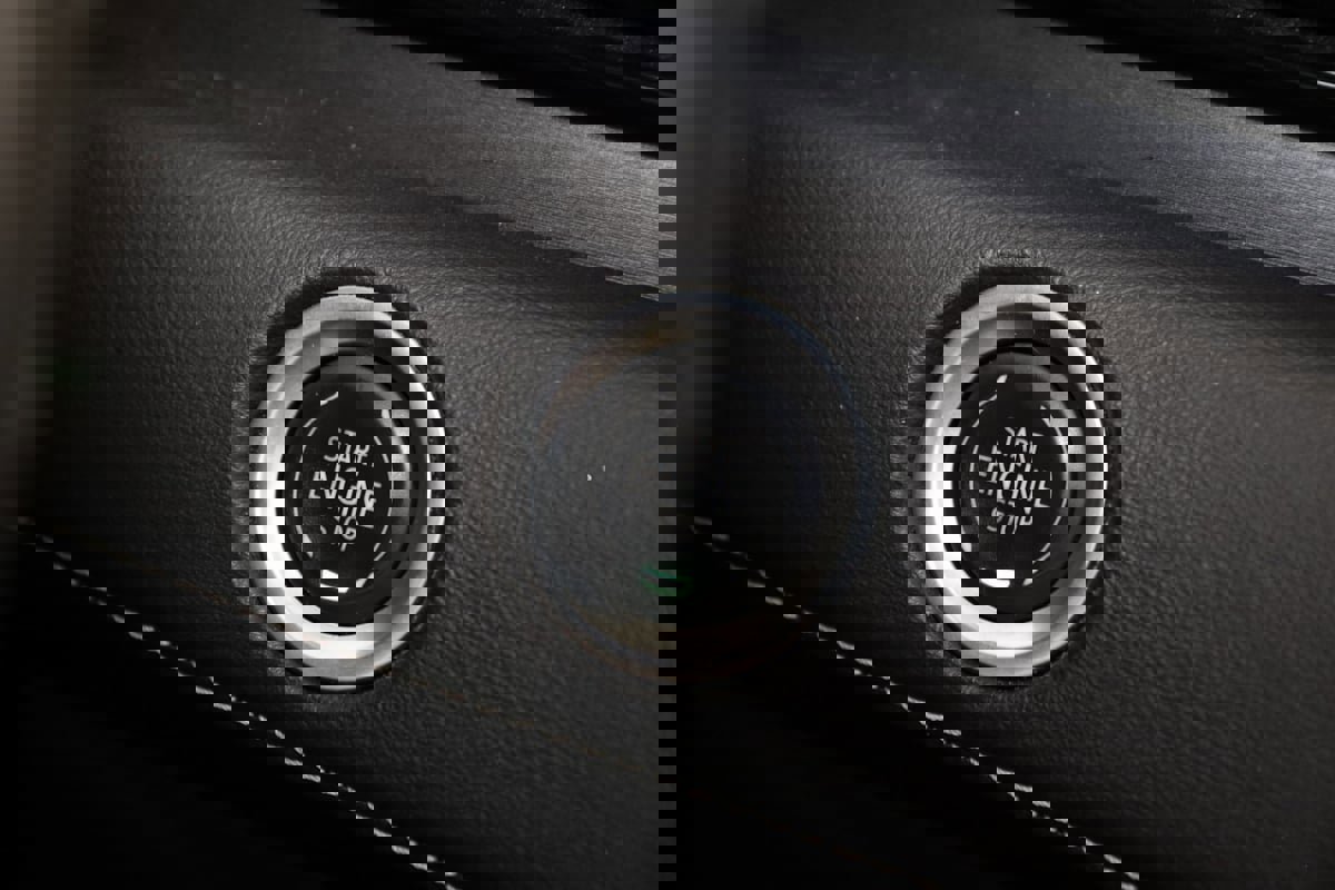 Used 2022 Cadillac Escalade ESV Premium Luxury image 37