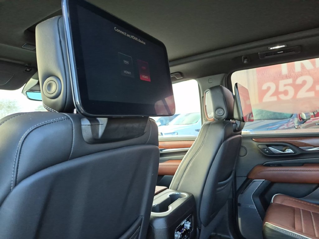Used 2024 GMC Yukon XL Denali Ultimate AWD/4WD image 31