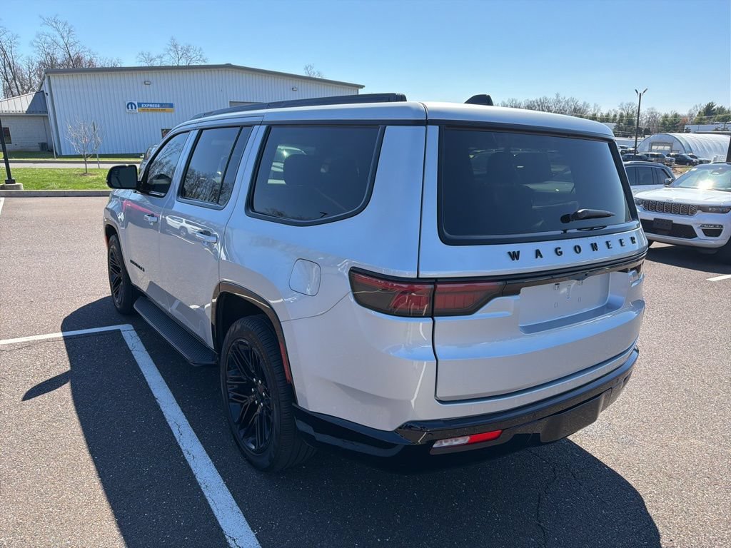Certified 2024 Jeep Wagoneer Series II AWD/4WD image 4