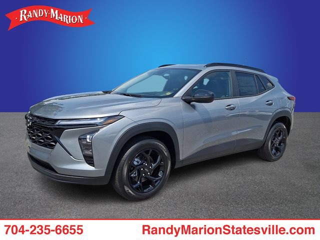 New 2026 Chevrolet Trax LT w/ Sunroof Package