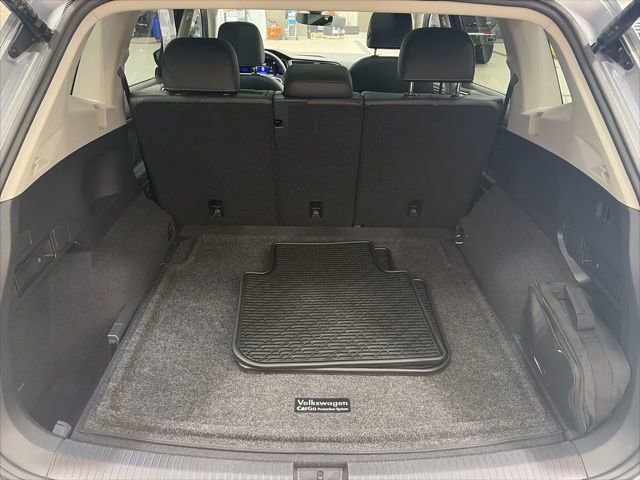 Used 2022 Volkswagen Tiguan SE AWD/4WD image 15