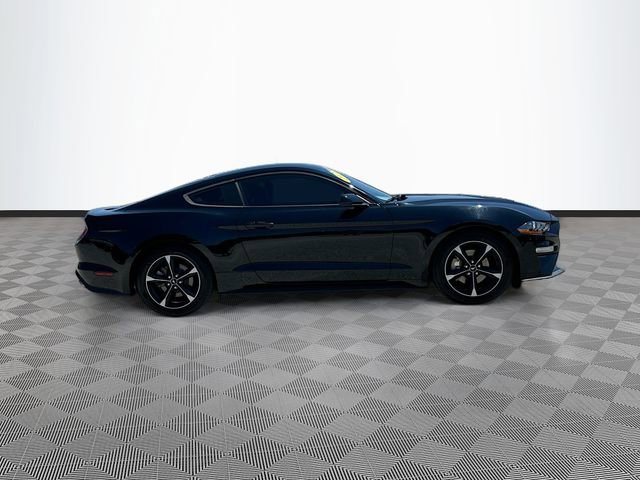 Used 2020 Ford Mustang Coupe RWD image 4