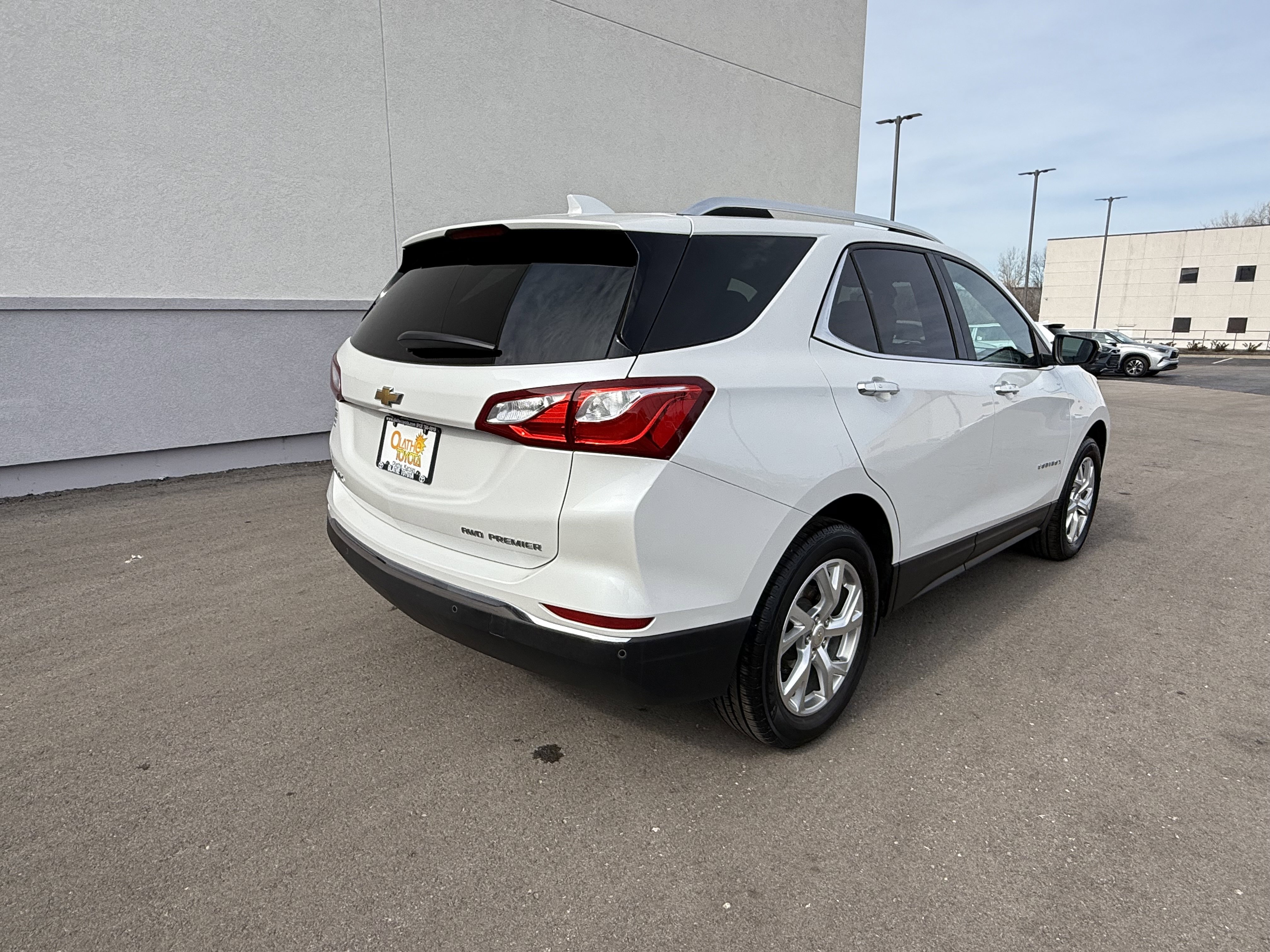 Used 2019 Chevrolet Equinox Premier image 9