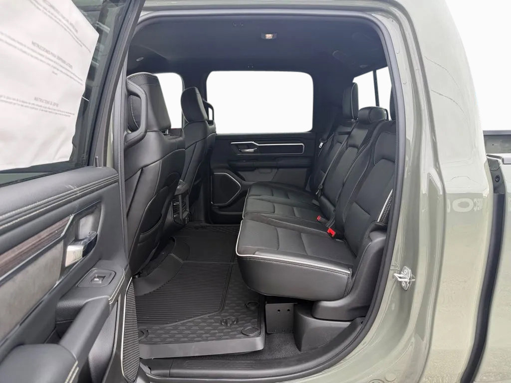 New 2026 RAM 1500 Laramie w/ Sport Appearance Package AWD/4WD image 30