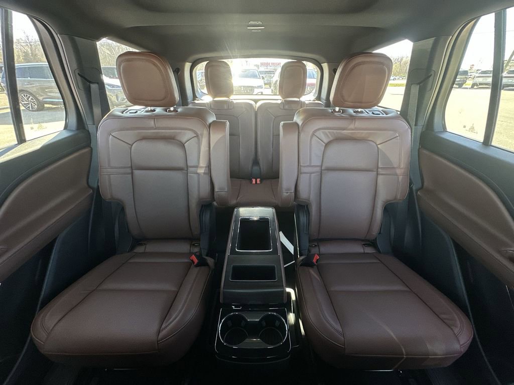 New 2026 Lincoln Aviator Reserve AWD/4WD image 23
