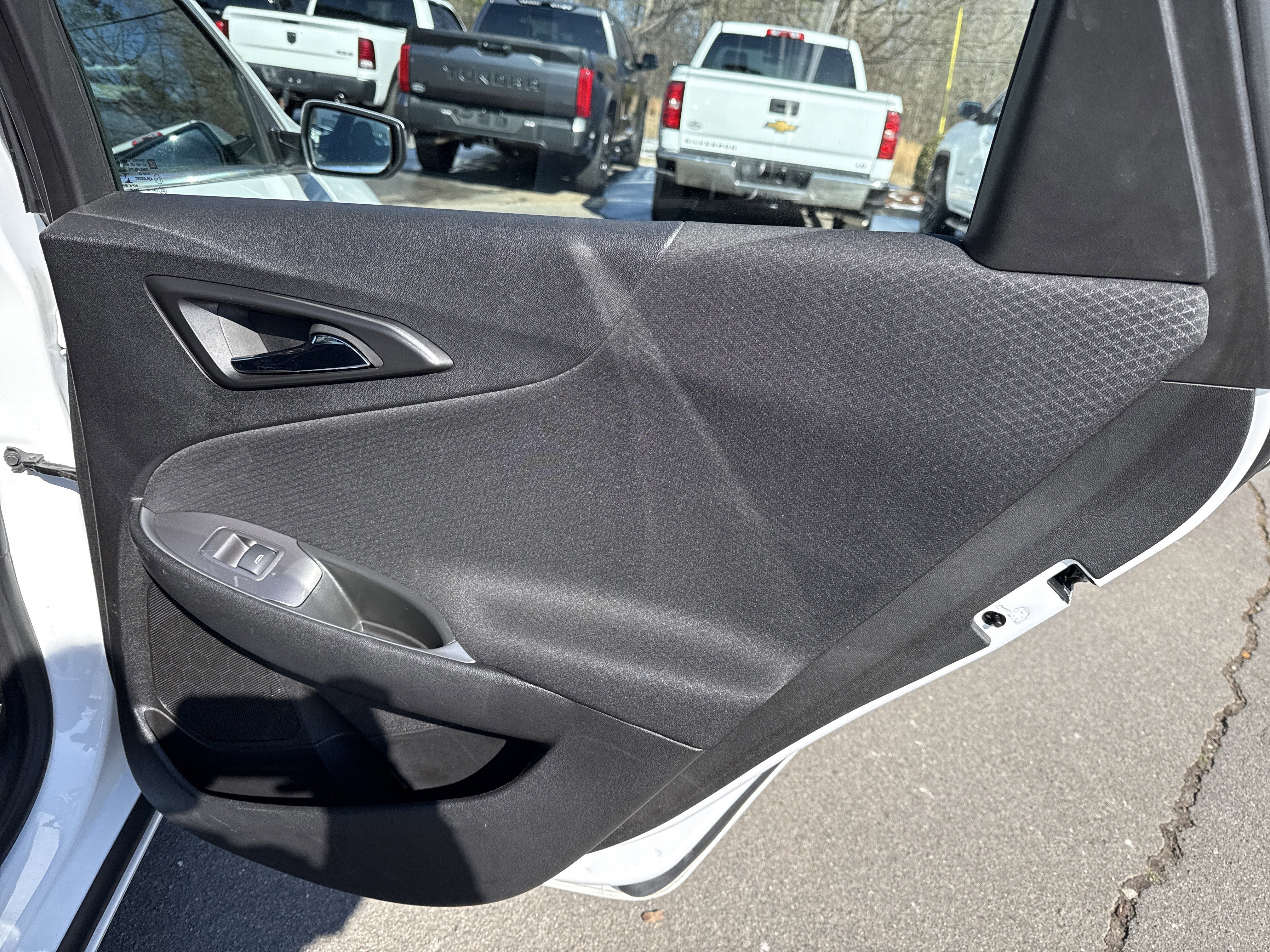 Used 2024 Chevrolet Malibu LT image 33