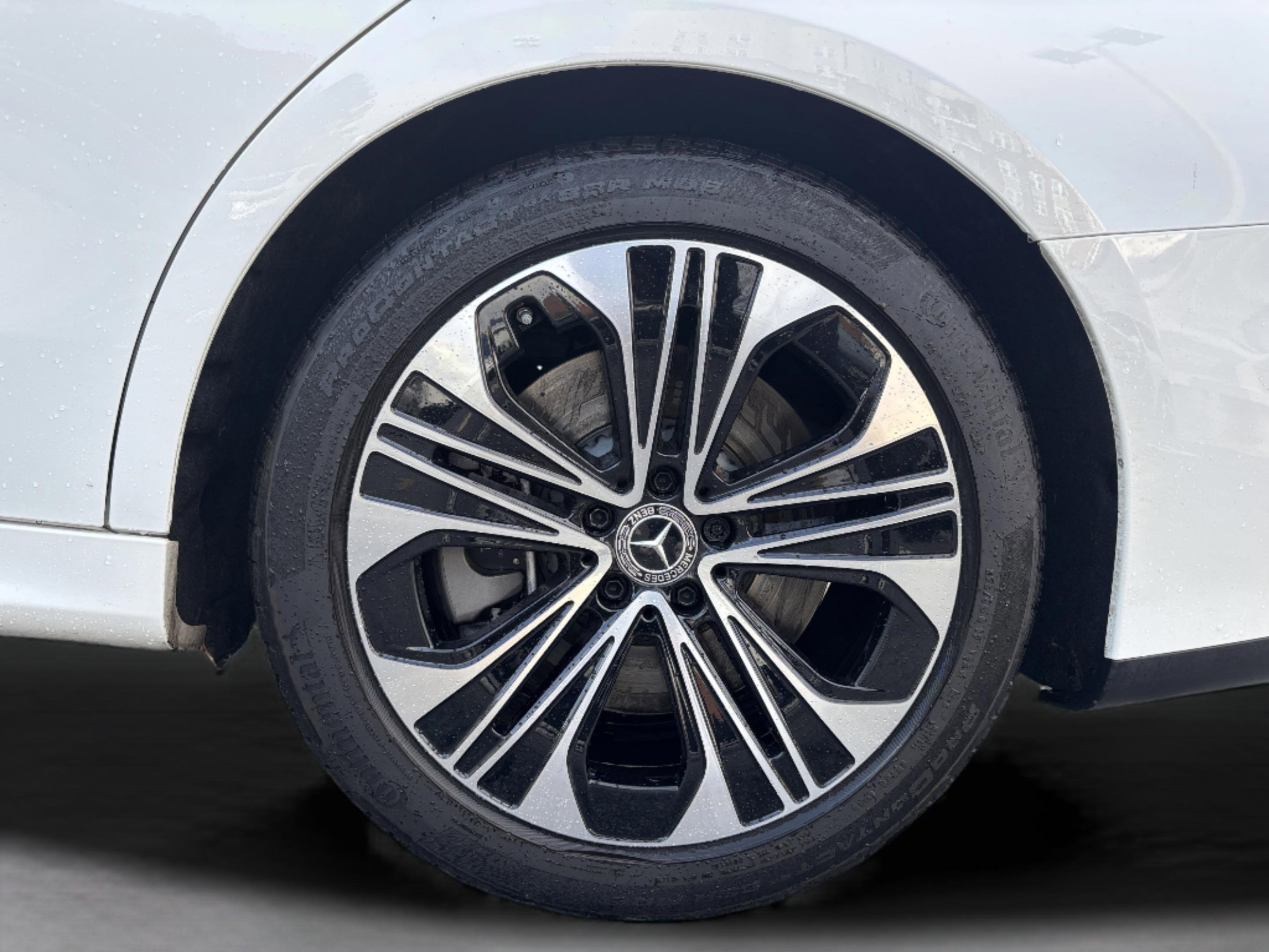 Used 2024 Mercedes-Benz E 450 4MATIC Sedan image 32